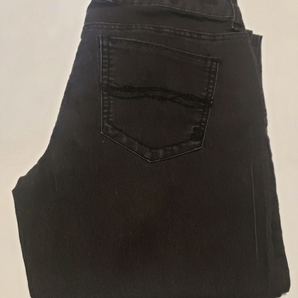 Skinny Jeans - Picture 2 of 4